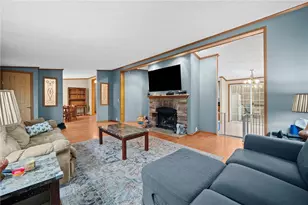 229 Connoquenessing Dr, Connoquenessing Township, PA 16033 - Photo 8