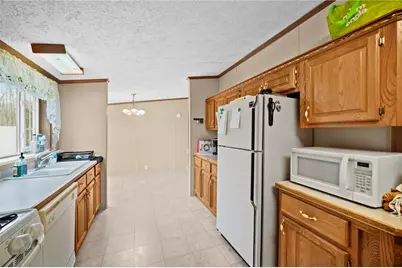 229 Connoquenessing Dr, Connoquenessing Township, PA 16033 - Photo 14