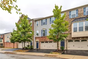 1304 Pointe View Dr, Adams Township, PA 16046 - Photo 2