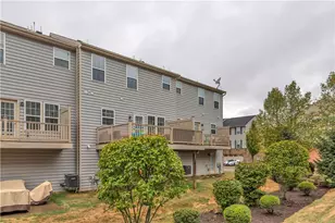 1304 Pointe View Dr, Adams Township, PA 16046 - Photo 28