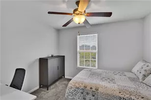 1304 Pointe View Dr, Adams Township, PA 16046 - Photo 20