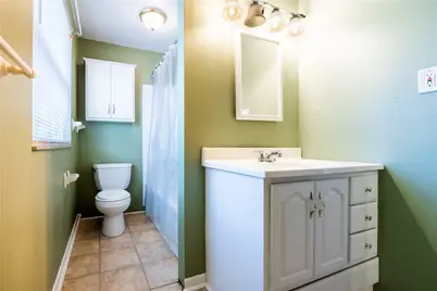 1069 Highfield Rd, Bethel Park, PA 15102 - Photo 28