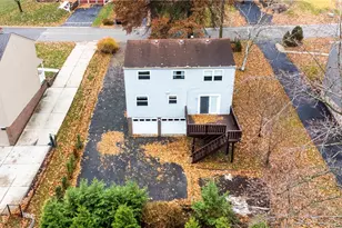 1069 Highfield Rd, Bethel Park, PA 15102 - Photo 32