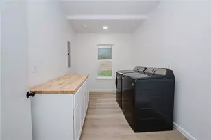 733 Metz Rd, White Township, PA 15701 - Photo 20