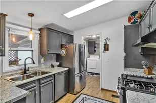 823 Clover Ln, Murrysville, PA 15668 - Photo 4