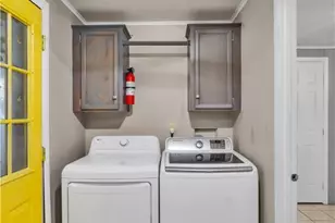 823 Clover Ln, Murrysville, PA 15668 - Photo 20