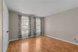 1100 Meadowbrook Dr, Canonsburg, PA 15317 - Photo 8