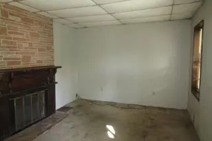 128 W Main St, Evans City, PA 16033 - Photo 6