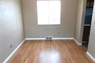 77 Duff Rd, Pittsburgh, PA 15235 - Photo 2