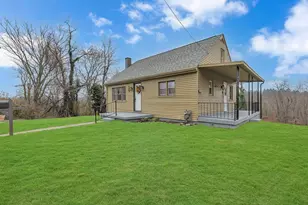 136 Harold St, Daugherty Township, PA 15066 - Photo 2