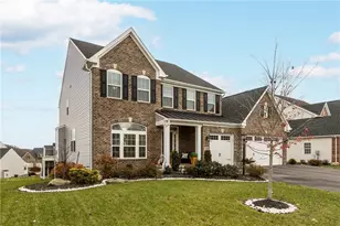 4009 Overview Dr, Cecil, PA 15317 - Photo 4