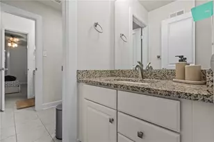 4009 Overview Dr, Cecil, PA 15317 - Photo 32