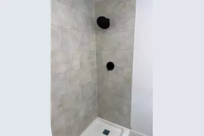 813 Lauck Ave, Liberty Boro, PA 15133 - Photo 14