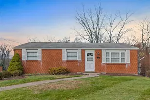 508 Rainier Dr, Pittsburgh, PA 15239 - Photo 2