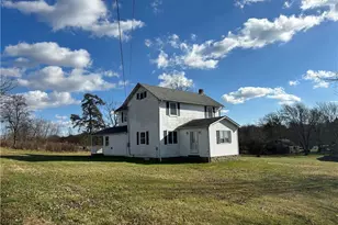 556 Bonniebrook Rd, Summit Township, PA 16002 - Photo 2