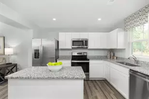 159 White Oak Dr, Evans City, PA 16033 - Photo 4