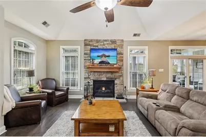 2002 Deacon Dr #3, Unity Township, PA 15650 - Photo 6