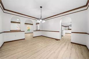 449 Shelbourne Dr, Pittsburgh, PA 15239 - Photo 14