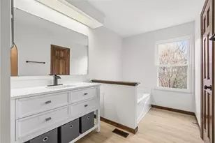 449 Shelbourne Dr, Pittsburgh, PA 15239 - Photo 24