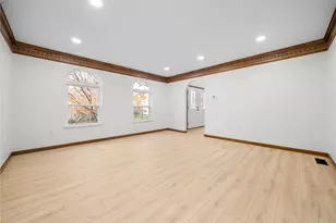 449 Shelbourne Dr, Pittsburgh, PA 15239 - Photo 16