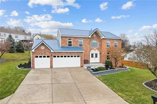 449 Shelbourne Dr, Pittsburgh, PA 15239 - Photo 2