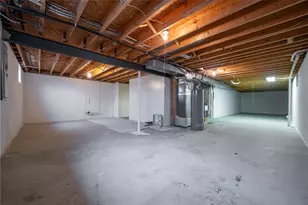 449 Shelbourne Dr, Pittsburgh, PA 15239 - Photo 32