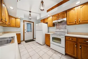1219 Poplar St, South Greensburg Boro, PA 15601 - Photo 8