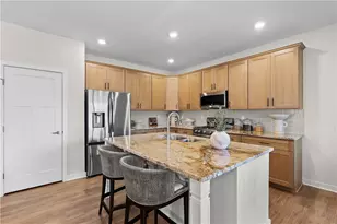 229 Lola Ct, Robinson Twp, PA 15136 - Photo 12