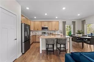 229 Lola Ct, Robinson Twp, PA 15136 - Photo 12