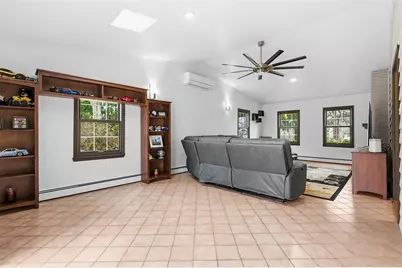 2034 Ewings Mill Rd, Robinson Twp, PA 15108 - Photo 16