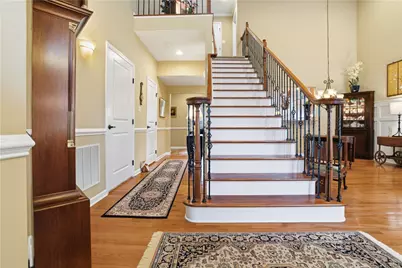 1405 Cambridge Dr #1405, Collier Township, PA 15142 - Photo 2