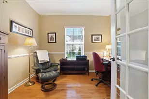 1405 Cambridge Dr, Collier Township, PA 15142 - Photo 8