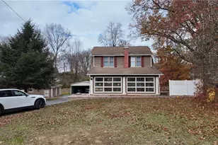 21 Orchard Way, Neshannock Township, PA 16105 - Photo 2