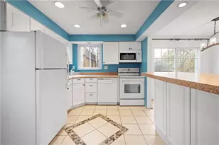 1731 Hollyrood Rd, Pittsburgh, PA 15227 - Photo 10