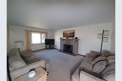 1810 Pennsylvania Ave, Irwin, PA 15642 - Photo 2