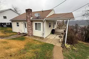 14 Lavonne Ave, Fallowfield, PA 15022 - Photo 2