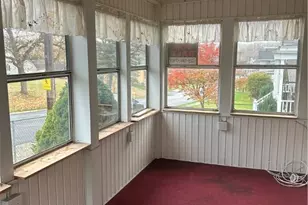 215 Cherry Ave, Houston, PA 15342 - Photo 2