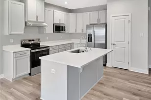 125 Black Oak Ln, South Strabane, PA 15301 - Photo 4