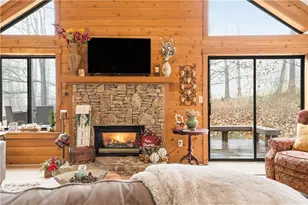 1752 Greenfield Dr, Hidden Valley, PA 15502 - Photo 16