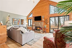 1752 Greenfield Dr, Hidden Valley, PA 15502 - Photo 14