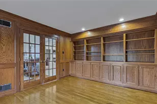 132 Post Oak Dr, Chippewa Township, PA 15010 - Photo 8