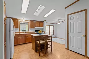 249 Rock Lake Dr, Jackson Township, PA 16063 - Photo 10