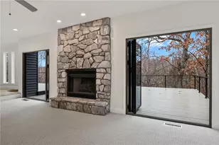 10492 Olde Villa Dr, Pittsburgh, PA 15044 - Photo 20