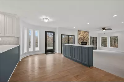 10492 Olde Villa Dr, Pittsburgh, PA 15044 - Photo 16