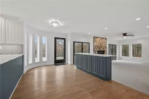 10492 Olde Villa Dr, Pittsburgh, PA 15044 - Photo 16