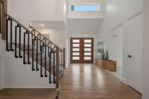 10492 Olde Villa Dr, Pittsburgh, PA 15044 - Photo 8