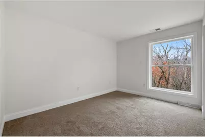 10492 Olde Villa Dr, Pittsburgh, PA 15044 - Photo 30