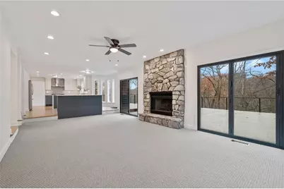 10492 Olde Villa Dr, Pittsburgh, PA 15044 - Photo 18