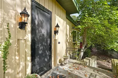 3 Olympia Pl, Pittsburgh, PA 15217 - Photo 4