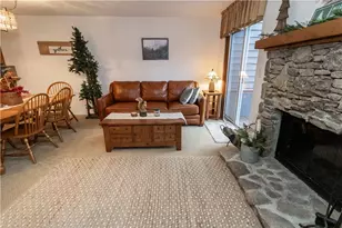 1817 Eagles Ridge Ct, Hidden Valley, PA 15502 - Photo 10